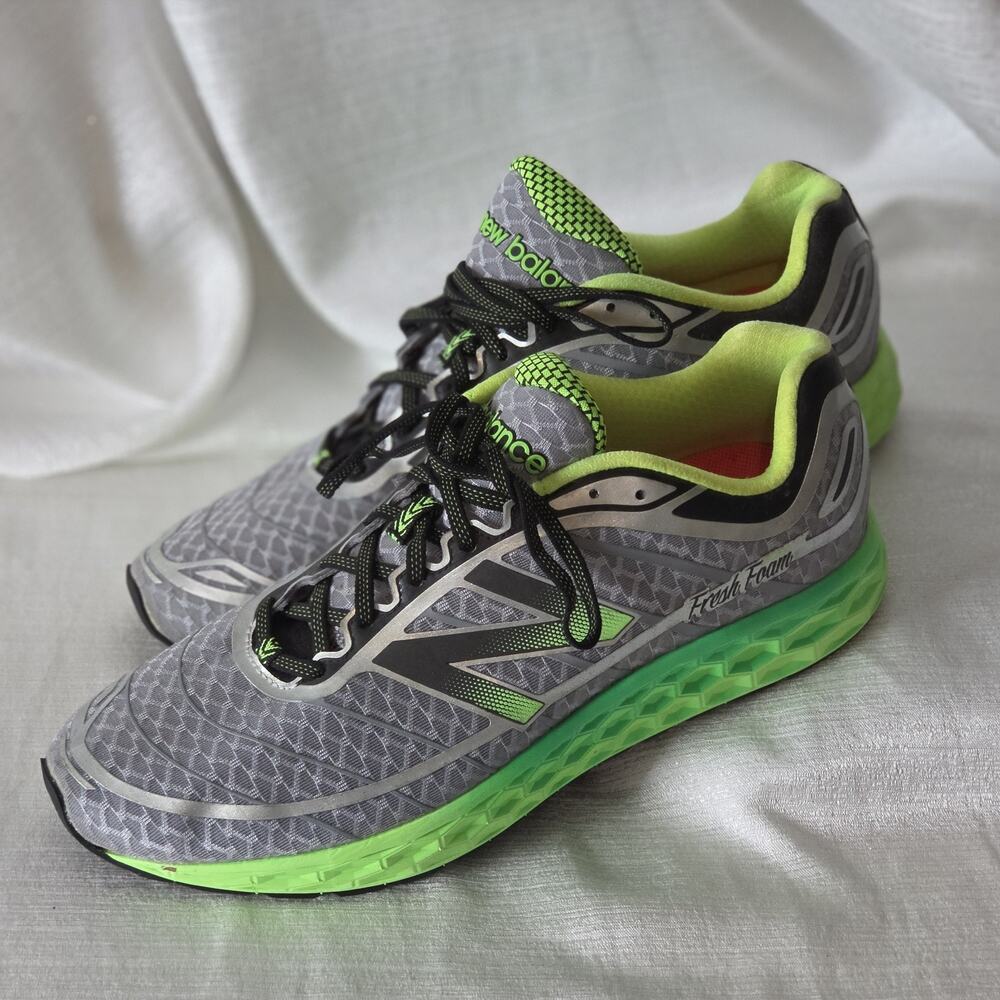 New Balance Men’s Fresh Foam 980 Running Shoes Size 13 D Gray Neon Yellow Green - Picture 7 of 9